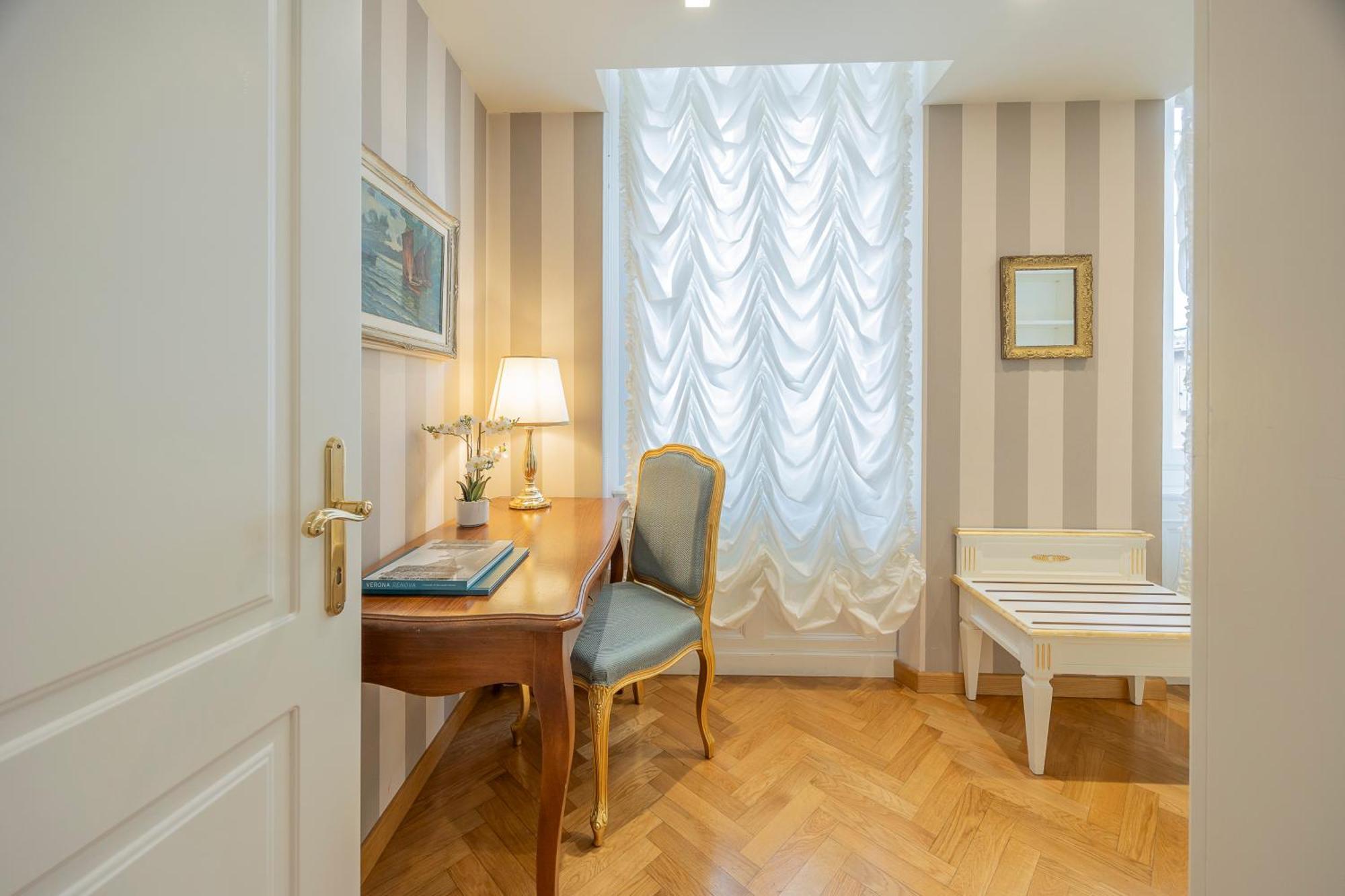 Palazzo Monga Boutique Guesthouse Verona Eksteriør bilde